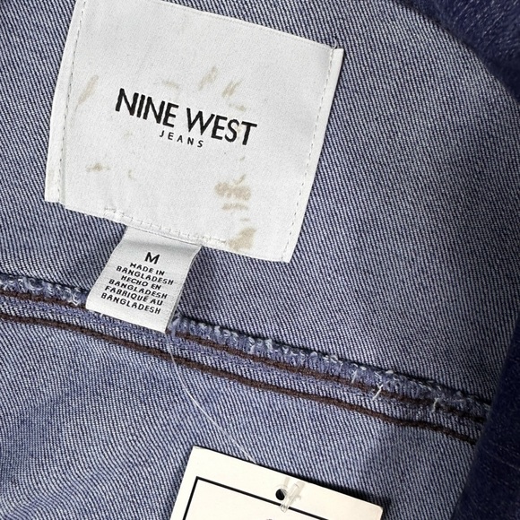Nine West Women’s Dark Wash Stretch Denim Jacket Wize Medium NWT - Picture 4 of 9